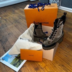 Laureate platform desert boot!